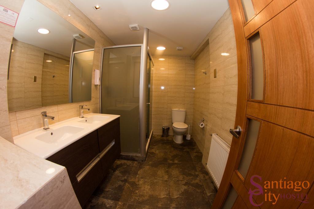 City Hostal *