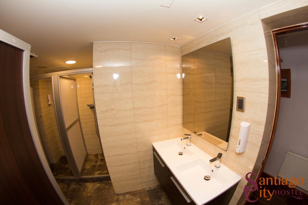 Hostal City