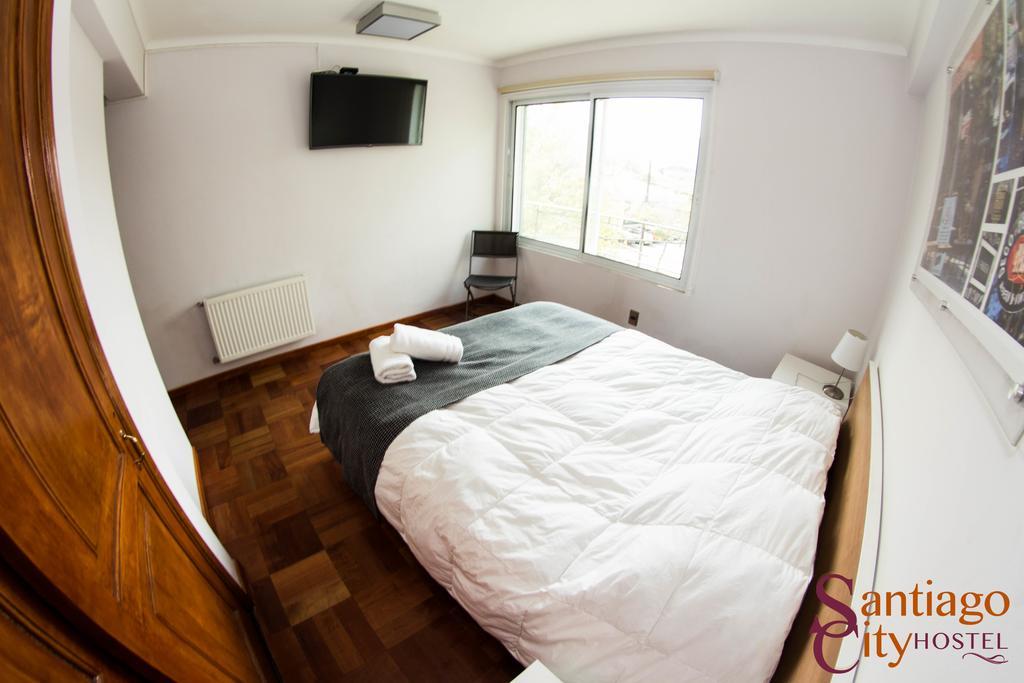 Hostal City *