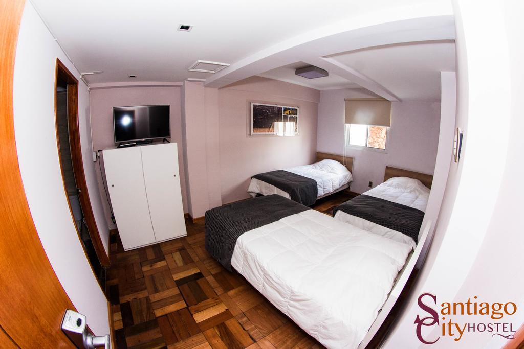 Hostal City *
